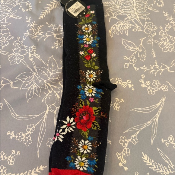 Ozone Women’s Colorful Floral Patterned Women's Socks - Picture 2 of 8